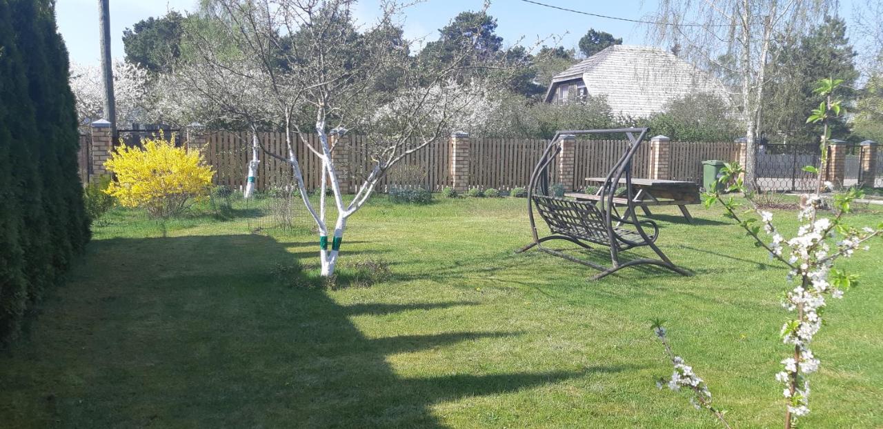Villa Лора Lapmežciems Esterno foto